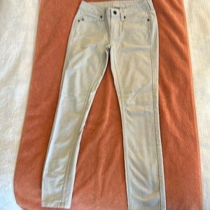 STIO Slim Pants sz 2 kahki - NEW